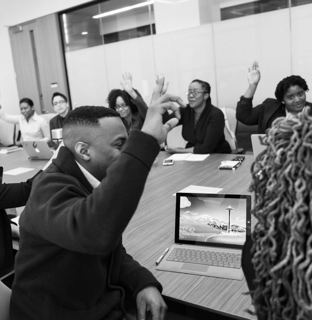 christina-wocintechchat-com-8YJwLFscI-s-unsplash-min